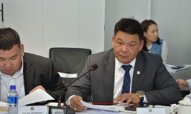 СУМЫН ЗАСАГ ДАРГЫН 2025-2028 ОНЫ ҮЙЛ АЖИЛЛАГААНЫ ХӨТӨЛБӨРИЙН 2025 ОНЫ ХЭРЭГЖИЛТИЙГ ДҮГНЭЛЭЭ